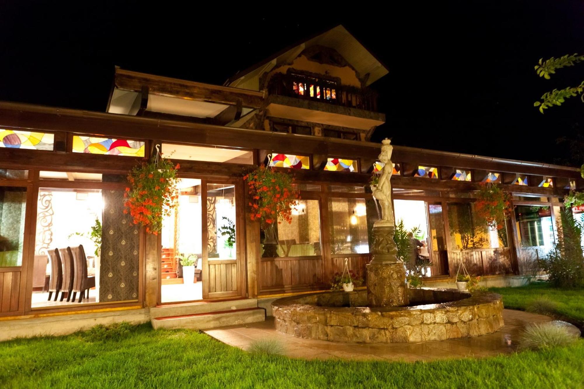 Hotel Aramia Satu Mare Exterior foto