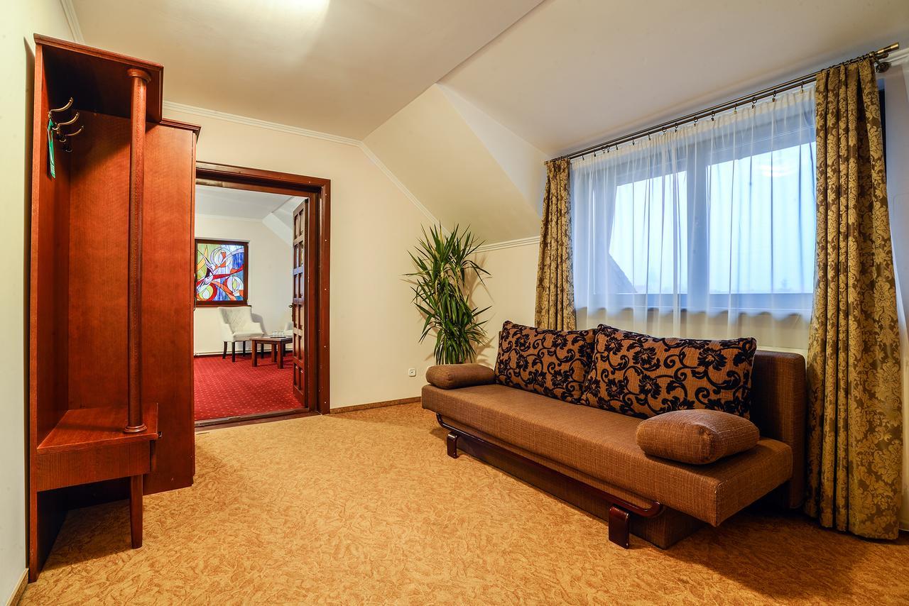 Hotel Aramia Satu Mare Exterior foto